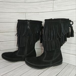 Minnetonka Double Layer Suede Fringe Mid Calf Boots in Black Size 8